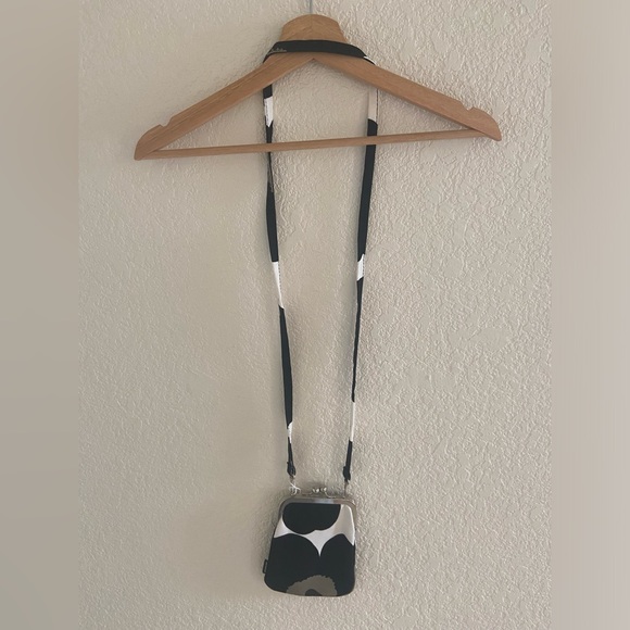 Marimekko Unikko Black Rimmi Purse Bag - Picture 3 of 6